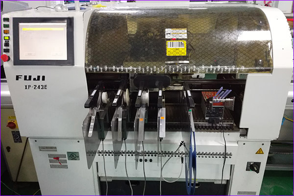 PCB测试车间