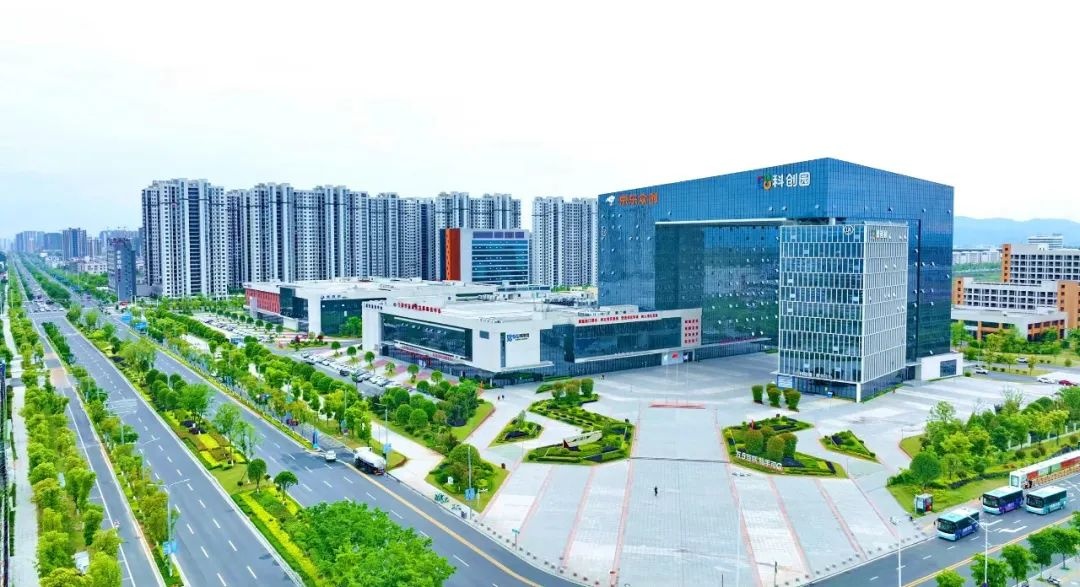 信丰加速打造全球知名绿色PCB产业重镇 1 信丰加速打造全球知名绿色PCB产业重镇-1